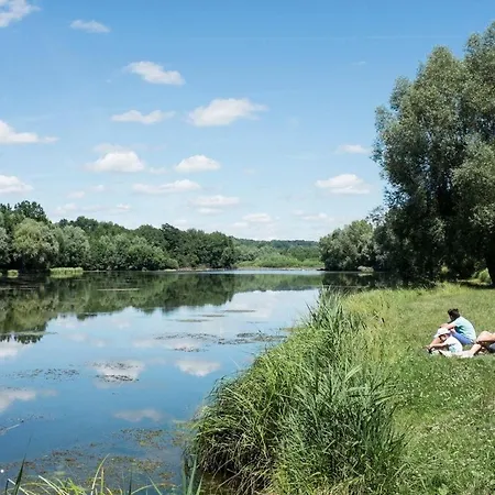 Le Petit * Monampteuil